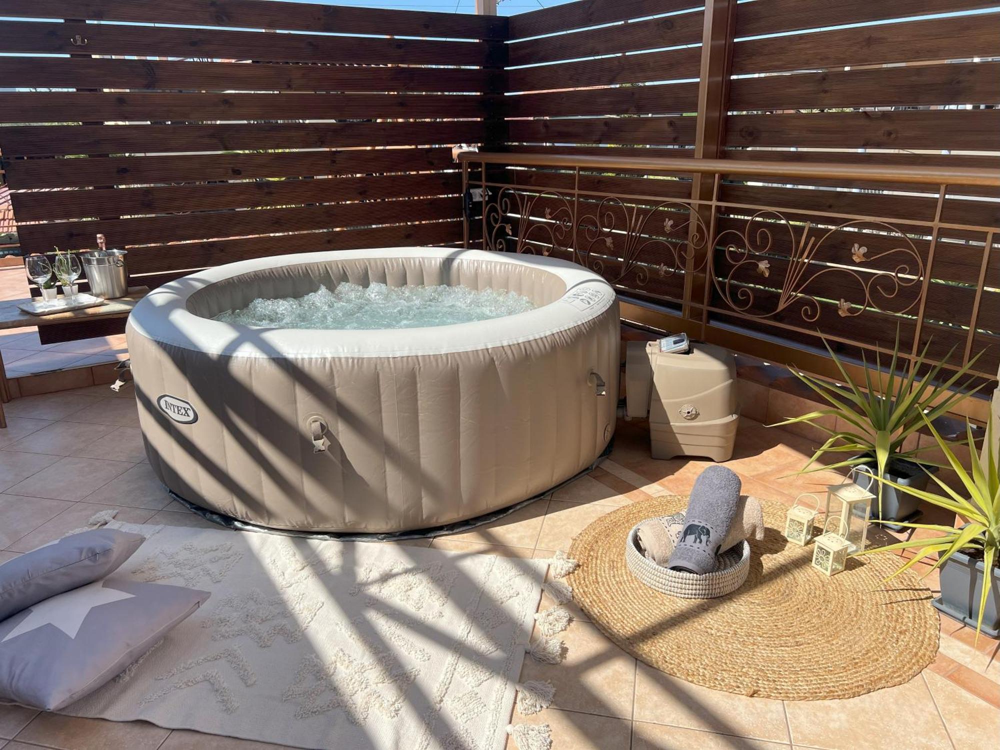 Doormat# Wait 'N Sea, Jacuzzi, Luxury Stone House Apartment Epanomi Bagian luar foto